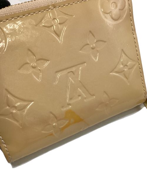 LOUIS VUITTON（ルイ ヴィトン）LOUIS VUITTON (ルイ ヴィトン) ルイ ヴィトン/ヴェルニ/M90203/小銭入れ ベージュの古着・服飾アイテム