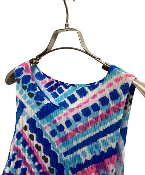 PLEATS PLEASE（プリーツプリーズ）PLEATS PLEASE (プリーツプリーズ) ノースリーブワンピース ブルー×ピンク サイズ:3の古着・服飾アイテム