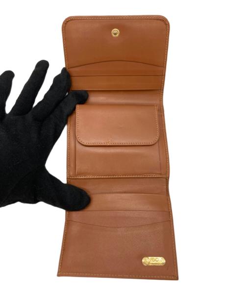 FENDI（フェンディ）FENDI (フェンディ) 3つ折り財布 ブラウンの古着・服飾アイテム