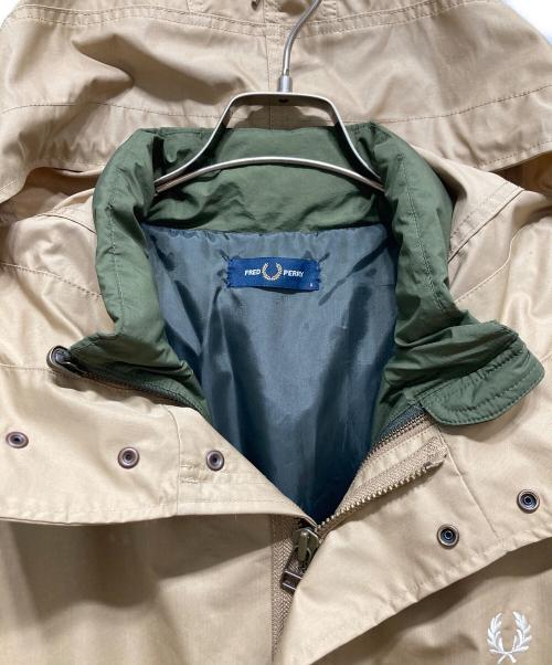 FRED PERRY（フレッドペリー）FRED PERRY (フレッドペリー) ライナー付きフィッシュテールコート ベージュ サイズ:Sの古着・服飾アイテム