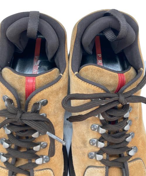 PRADA（プラダ）PRADA (プラダ) ローカットスニーカー ブラウン サイズ:7の古着・服飾アイテム