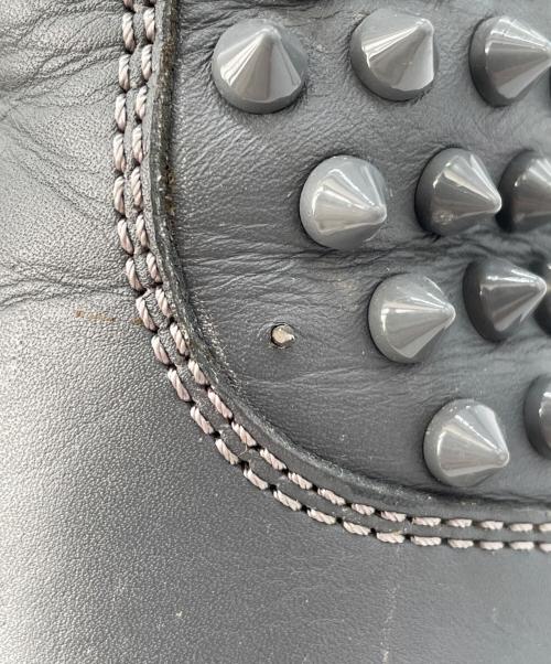 Christian Louboutin（クリスチャン・ルブタン）Christian Louboutin (クリスチャン・ルブタン) Louis Spikes グレー サイズ:42の古着・服飾アイテム