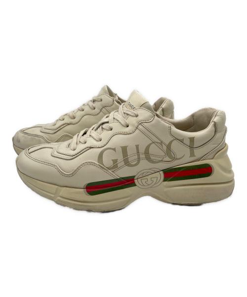 GUCCI（グッチ）GUCCI (グッチ) ローカットスニーカー ベージュ サイズ:6　1/2の古着・服飾アイテム