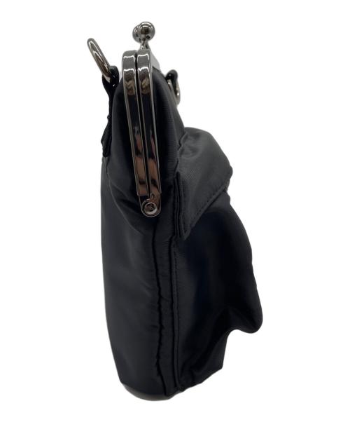 GROUND Y（グラウンドワイ）GROUND Y (グラウンドワイ) SHOULDER BAG WITH CLASP CLOSURE(ショルダーバッグ ウィズ クラップス クローザー) ブラック×シルバーの古着・服飾アイテム