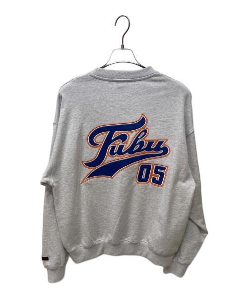 FUBU（フブ）FUBU (フブ) クルーネックスウェット グレー サイズ:Ｍの古着・服飾アイテム