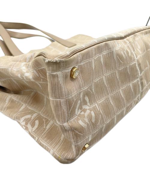 CHANEL（シャネル）CHANEL (シャネル) バッグ ホワイトの古着・服飾アイテム