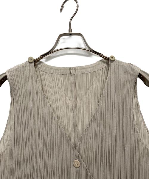 PLEATS PLEASE（プリーツプリーズ）PLEATS PLEASE (プリーツプリーズ) 変形ベスト グレー サイズ:4の古着・服飾アイテム