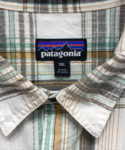 Patagonia（パタゴニア）Patagonia (パタゴニア) 半袖シャツ ホワイト×グリーン サイズ:XXLの古着・服飾アイテム