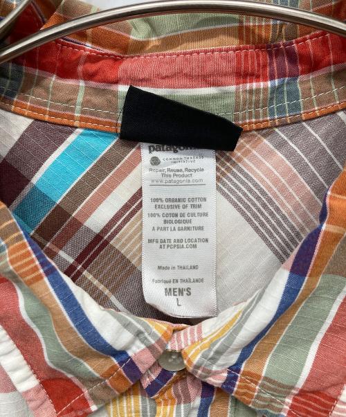 Patagonia（パタゴニア）Patagonia (パタゴニア) 半袖シャツ レッド×オレンジ サイズ:Lの古着・服飾アイテム