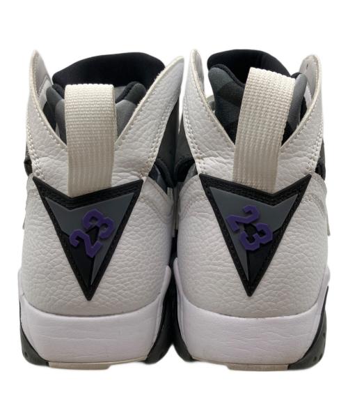 NIKE（ナイキ）NIKE (ナイキ) AIR JORDAN 7 RETRO ホワイト×グレー サイズ:27.5の古着・服飾アイテム