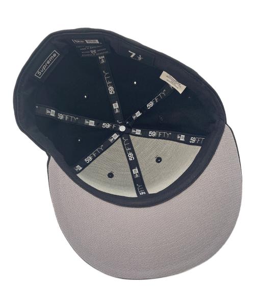 New Era（ニューエラ）New Era (ニューエラ) SUPREME (シュプリーム) キャップ ブラックの古着・服飾アイテム