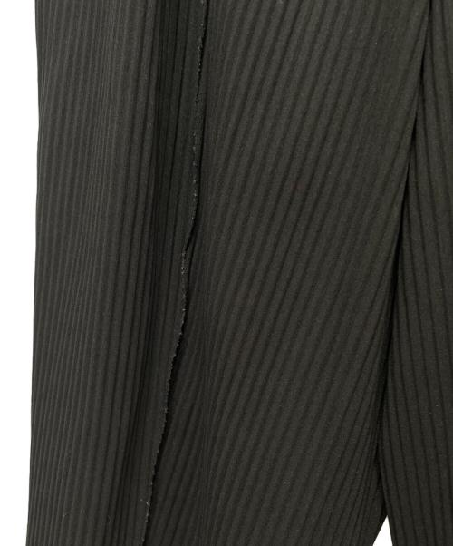 ISSEY MIYAKE me（イッセイ ミヤケ ミー）ISSEY MIYAKE ME (イッセイ ミヤケ ミー) パンツ ブラック サイズ:-の古着・服飾アイテム