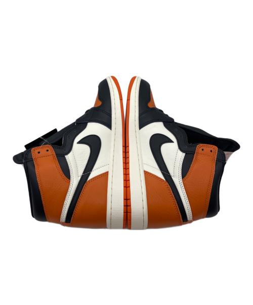 NIKE（ナイキ）NIKE (ナイキ) スニーカー ホワイト×ブラック×オレンジ サイズ:26 未使用品の古着・服飾アイテム