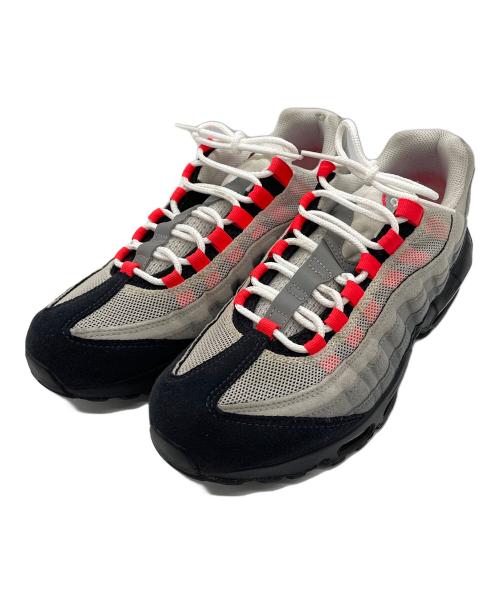 NIKE（ナイキ）NIKE (ナイキ) スニーカー グレー×レッド サイズ:27の古着・服飾アイテム