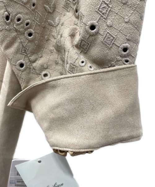 Leilian（レリアン）LEILIAN (レリアン) 長袖ブラウス ベージュ サイズ:13の古着・服飾アイテム