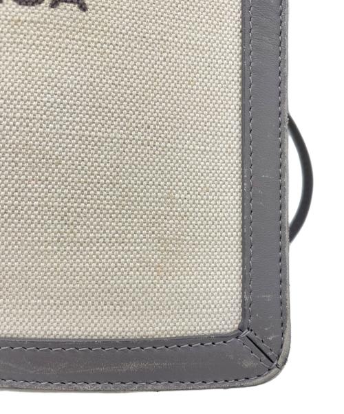 BALENCIAGA（バレンシアガ）BALENCIAGA (バレンシアガ) ショルダーバッグ グレー×アイボリーの古着・服飾アイテム