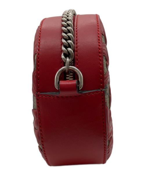 GUCCI（グッチ）GUCCI (グッチ) チェーンショルダーバッグ レッド×ベージュの古着・服飾アイテム