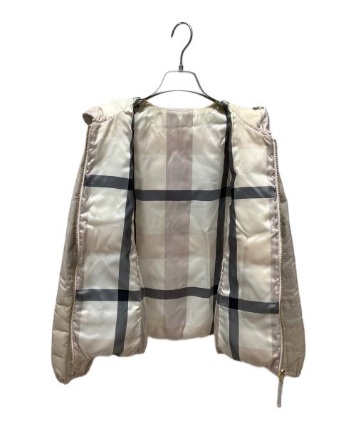 BLUE LABEL CRESTBRIDGE（ブルーレーベルクレストブリッジ）BLUE LABEL CRESTBRIDGE (ブルーレーベルクレストブリッジ) ダウンジャケット ベージュ サイズ:38の古着・服飾アイテム