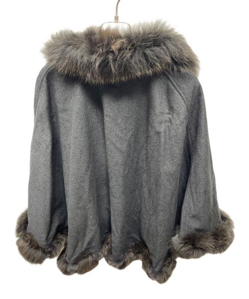 SAGA FURS（サガファーズ）SAGA FURS (サガファーズ) ポンチョ ブラック サイズ:ML 未使用品の古着・服飾アイテム