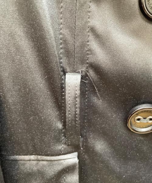 BURBERRY BLUE LABEL（バーバリーロンドンブルーレーベル）BURBERRY BLUE LABEL (バーバリーロンドンブルーレーベル) トレンチコート ブラック サイズ:38の古着・服飾アイテム