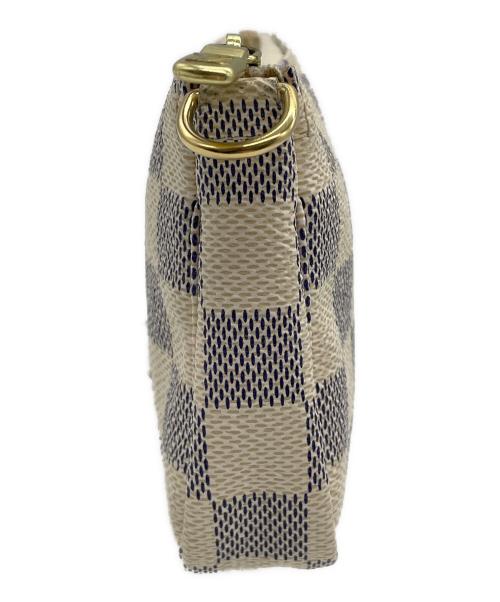 LOUIS VUITTON（ルイ ヴィトン）LOUIS VUITTON (ルイ ヴィトン) ポーチ アイボリーの古着・服飾アイテム