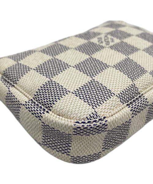 LOUIS VUITTON（ルイ ヴィトン）LOUIS VUITTON (ルイ ヴィトン) ポーチ アイボリーの古着・服飾アイテム