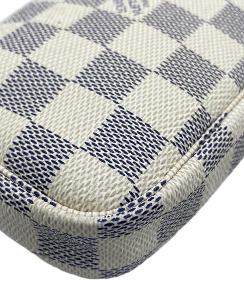 LOUIS VUITTON（ルイ ヴィトン）LOUIS VUITTON (ルイ ヴィトン) ポーチ アイボリーの古着・服飾アイテム