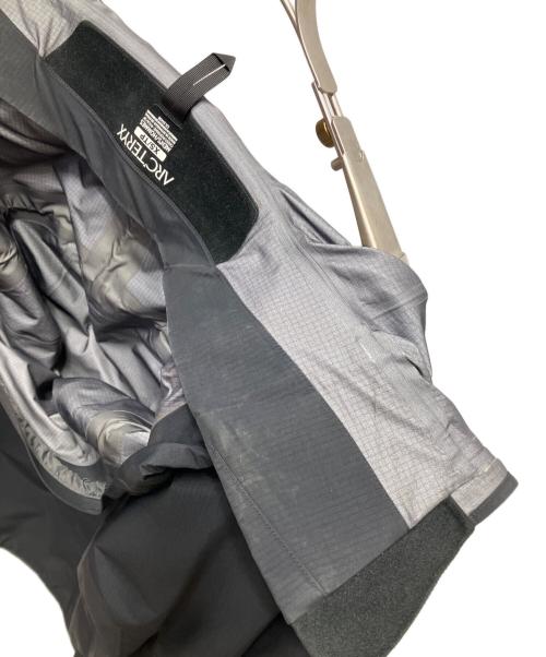 ARC'TERYX（アークテリクス）ARC'TERYX (アークテリクス) マウンテンパーカー ブラック サイズ:XSの古着・服飾アイテム