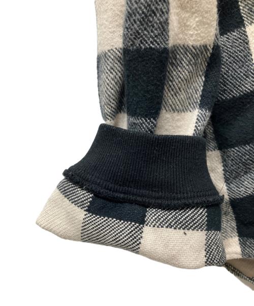 DESCENDANT（ディセンダント）DESCENDANT (ディセンダント) フードシャツジャケット ホワイト×ブラック サイズ:Lの古着・服飾アイテム