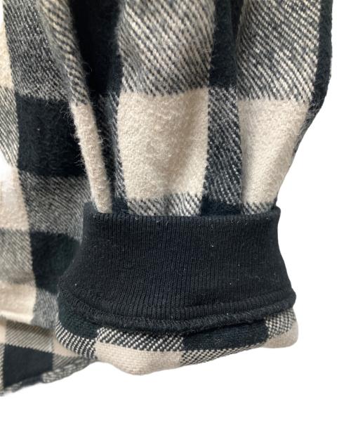 DESCENDANT（ディセンダント）DESCENDANT (ディセンダント) フードシャツジャケット ホワイト×ブラック サイズ:Lの古着・服飾アイテム