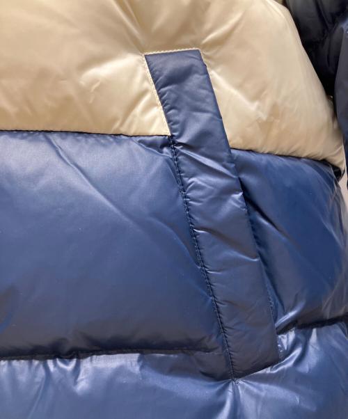 DIESEL（ディーゼル）DIESEL (ディーゼル) ダウンジャケット ホワイト×ブルー サイズ:Mの古着・服飾アイテム