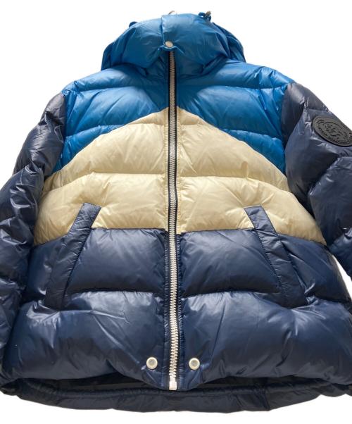 DIESEL（ディーゼル）DIESEL (ディーゼル) ダウンジャケット ホワイト×ブルー サイズ:Mの古着・服飾アイテム