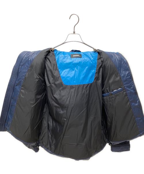 DIESEL（ディーゼル）DIESEL (ディーゼル) ダウンジャケット ホワイト×ブルー サイズ:Mの古着・服飾アイテム