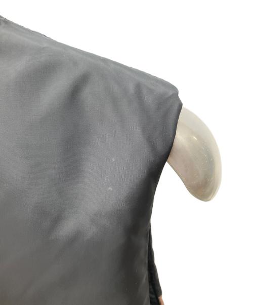 COACH（コーチ）COACH (コーチ) シグネチャー ダウンベスト ベージュ サイズ:Mの古着・服飾アイテム