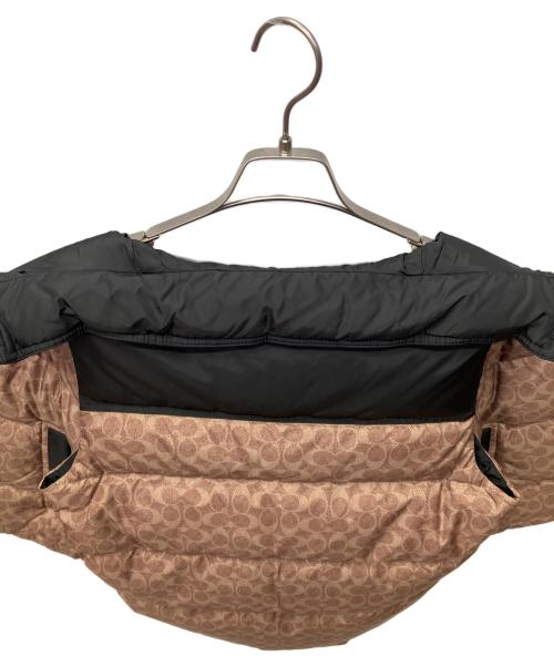 COACH（コーチ）COACH (コーチ) シグネチャー ダウンベスト ベージュ サイズ:Mの古着・服飾アイテム