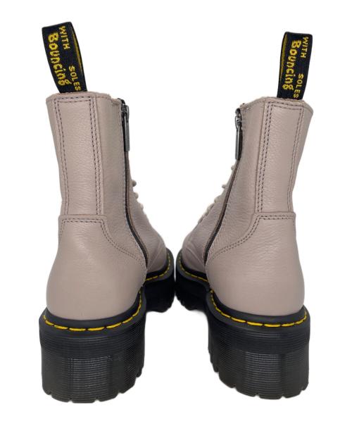 Dr.Martens（ドクターマーチン）Dr.Martens (ドクターマーチン) 8ホールブーツ　JADON III ベージュ サイズ:38の古着・服飾アイテム