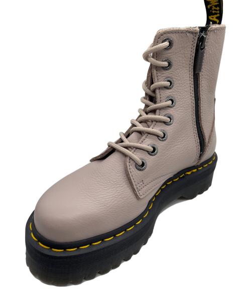 Dr.Martens（ドクターマーチン）Dr.Martens (ドクターマーチン) 8ホールブーツ　JADON III ベージュ サイズ:38の古着・服飾アイテム