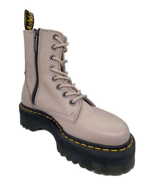 Dr.Martens（ドクターマーチン）Dr.Martens (ドクターマーチン) 8ホールブーツ　JADON III ベージュ サイズ:38の古着・服飾アイテム
