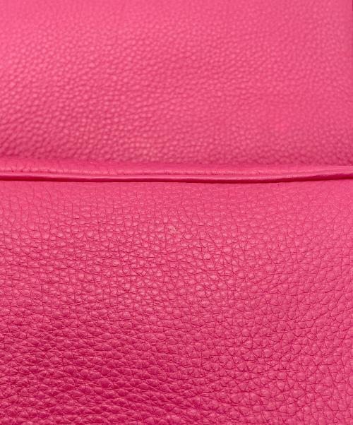 PRADA（プラダ）PRADA (プラダ) レザーショルダーバッグ ショッキングピンクの古着・服飾アイテム