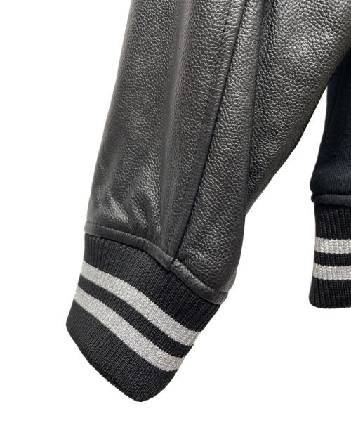 1PIU1UGUALE3 RELAX（ウノピゥウノウグァーレトレ リラックス）1piu1uguale3 relax (ウノピゥウノウグァーレトレ リラックス) スタジャン ブラック サイズ:Lの古着・服飾アイテム