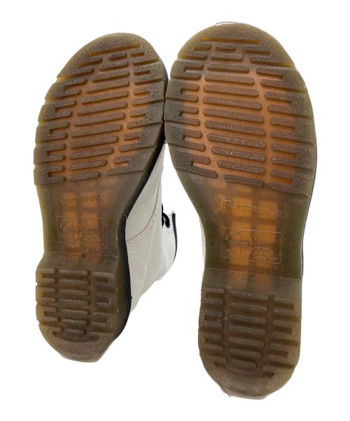 Dr.Martens（ドクターマーチン）Dr.Martens (ドクターマーチン) 8ホールブーツ　1460 CRACKLE ホワイト サイズ:23の古着・服飾アイテム
