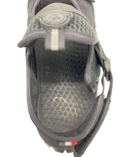 MONCLER（モンクレール）MONCLER (モンクレール) TRAILGRIP VELA サンダル ブラック サイズ:43の古着・服飾アイテム