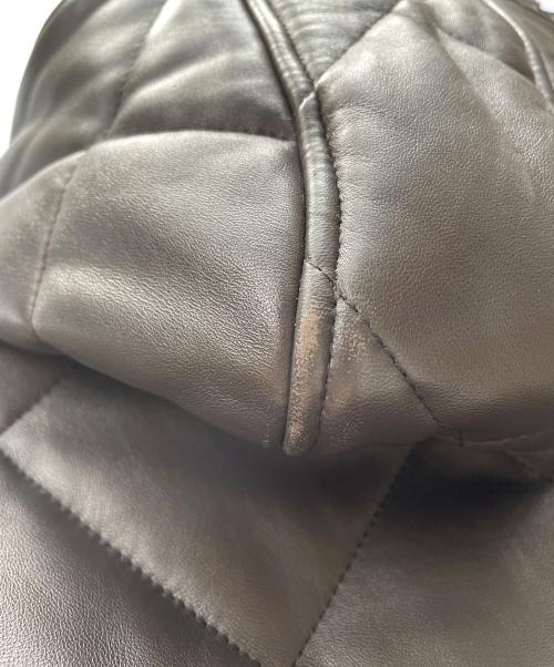 NO ID.（ノーアイディー）NO ID. (ノーアイディー) 21AW レザーキルティングPRIMALOFTフーデッドBLZ ブラウン サイズ:Sの古着・服飾アイテム