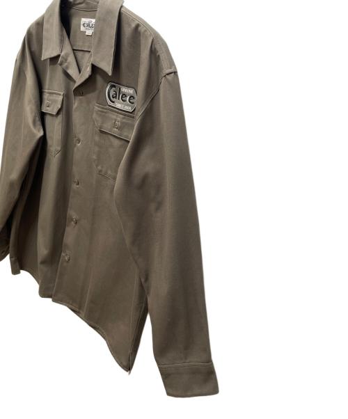 CALEE（キャリー）CALEE (キャリー) Cotton twill L/S wappen work shirt オリーブ サイズ:Mの古着・服飾アイテム