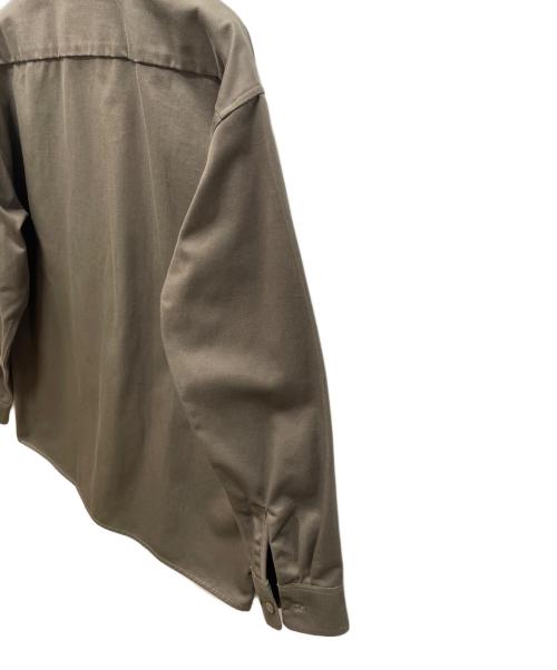 CALEE（キャリー）CALEE (キャリー) Cotton twill L/S wappen work shirt オリーブ サイズ:Mの古着・服飾アイテム