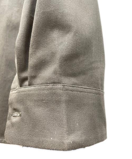 CALEE（キャリー）CALEE (キャリー) Cotton twill L/S wappen work shirt オリーブ サイズ:Mの古着・服飾アイテム