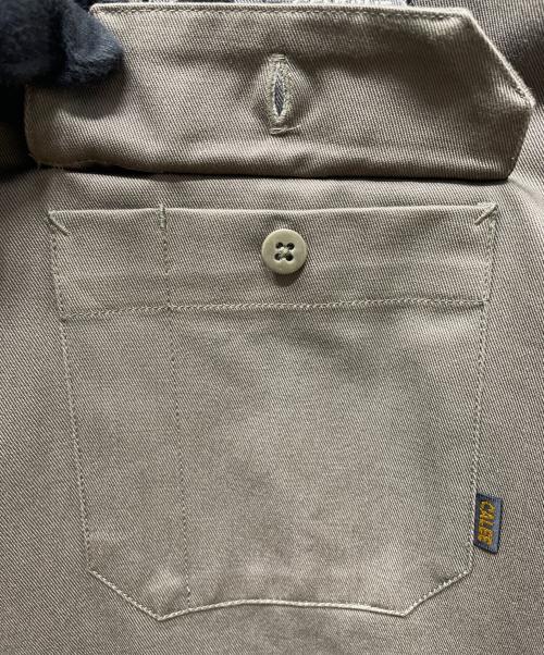 CALEE（キャリー）CALEE (キャリー) Cotton twill L/S wappen work shirt オリーブ サイズ:Mの古着・服飾アイテム
