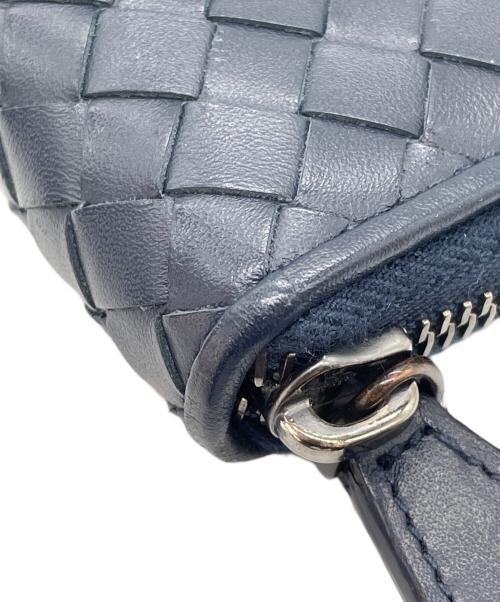 BOTTEGA VENETA（ボッテガベネタ）BOTTEGA VENETA (ボッテガベネタ) 2つ折り財布 ネイビーの古着・服飾アイテム