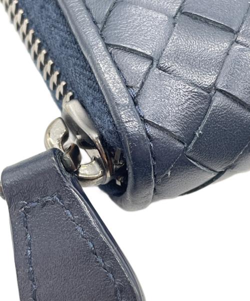 BOTTEGA VENETA（ボッテガベネタ）BOTTEGA VENETA (ボッテガベネタ) 2つ折り財布 ネイビーの古着・服飾アイテム