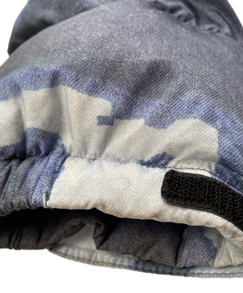 THE NORTH FACE（ザ ノース フェイス）THE NORTH FACE (ザ ノース フェイス) SUPREME (シュプリーム) Bleached Denim Print Nuptse Jacket ブルー×ネイビー サイズ:Lの古着・服飾アイテム